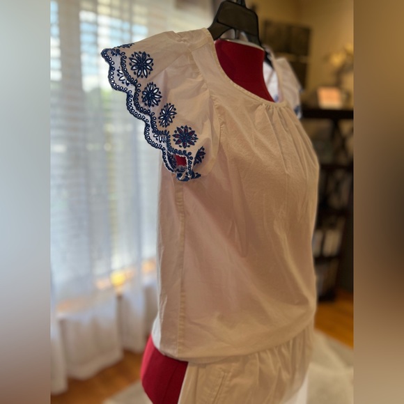 J.Crew embroidered flutter sleeve blouse, stretch cotton poplin, Extra Small. - Picture 15 of 15